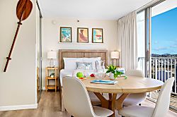  Pacific Monarch 2208