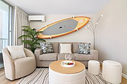  Pacific Monarch 2208