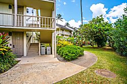 Islander on the Beach 172