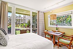 Islander on the Beach 172