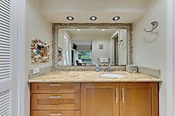 Royal Sea Cliff Condo