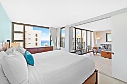 Waikiki Banyan 36th-floor unit