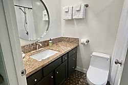Mamalahoa Mountain View Luxury Condo
