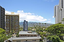 Waikiki Banyan #611-T2