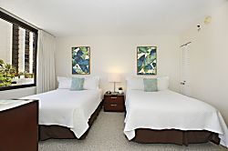 Waikiki Banyan #611-T2