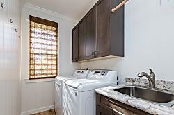 Hale Pohaku Kai: Poipu Seaside Stunner