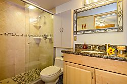 Pacific Shores Top Floor 2 Bedroom Unit