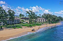 Islander On The Beach 327