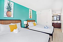Waikiki Banyan 3410 T2