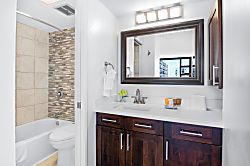 Waikiki Banyan 3410 T2