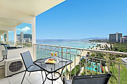 Waikiki Shore 1404