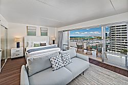 Ilikai Hotel 10th Floor