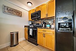 Kahana Outrigger 3B1