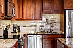 Kamaole Sands Building #6, Unit 407