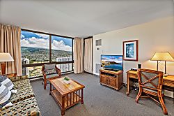 Waikiki Sunset Condo with Free Parking