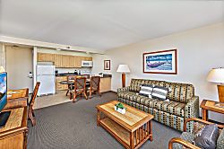 Waikiki Sunset Condo with Free Parking