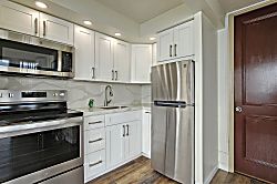 Pacific Monarch 2702