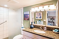 Ma'alaea Bay Mermaid Cove Condo 2BR - Bathroom