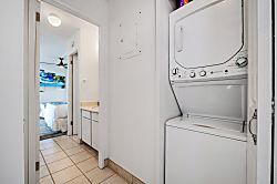 Kamaole Nalu Top-Floor Unit - Interior