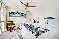 Kamaole Nalu Top-Floor Unit - Room