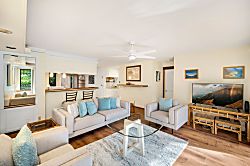 Waikomo Stream Villas 402