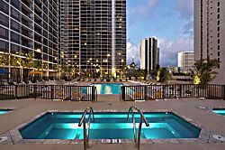 Waikiki Banyan 3603 T2