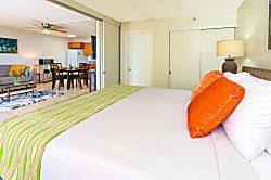 Waikiki Banyan 2804 T2