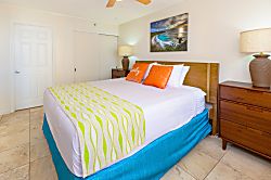 Waikiki Banyan 2804 T2