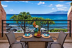 Kuleana 409 - Outdoor dining