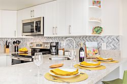 Ilikai Hotel Condo 8th Floor