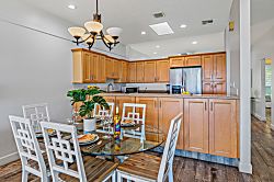 Puamana Oceanfront Condo 150-4