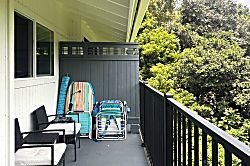 Hale Moi 202B - Property grounds