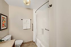  Pono Kai Resort H1