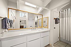 Kapaa Shore Resort A309