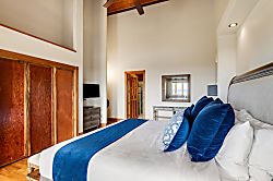 Bay View Farms Estate Retreat