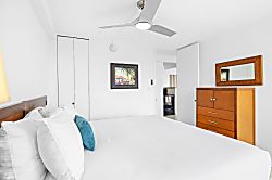 Pacific Monarch 2303