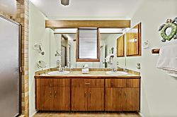 Kanaloa at Kona, Unit #1301