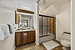 Kanaloa at Kona, Unit #1301