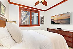 Beach Villas at Ko Olina (Poolside Suite OT)