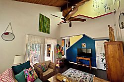 Hawaiian Chic Crater Retreat