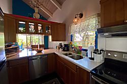 Hawaiian Chic Crater Retreat