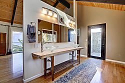 Kailua-Kona Oceanview Retreat