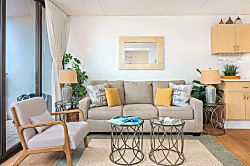 Waikiki Banyan Tower 1, Unit 10
