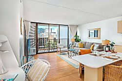 Waikiki Banyan Tower 1, Unit 10