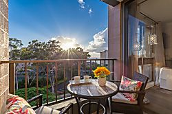 Valley Isle Resort Top Floor