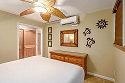 Hale Hui Kai 106 - Room