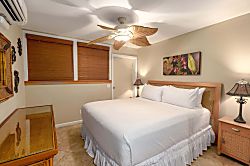 Hale Hui Kai 106 - Room