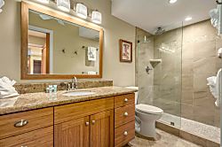 Hale Hui Kai 106 - Bathroom