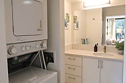 Waikiki Banyan 6th Floor Unit