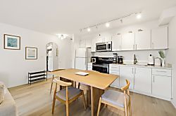 Waikiki Banyan 6th Floor Unit